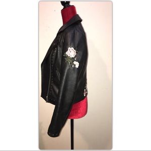 Rosed leather jacket